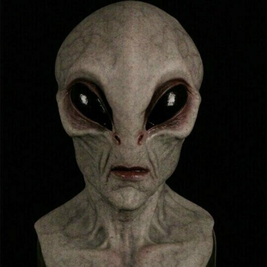 Alien Silicone Mask | Realistic Sci-Fi Costume Design | Breathable Foam-Lined Fit for Halloween Parties &amp; Pranks