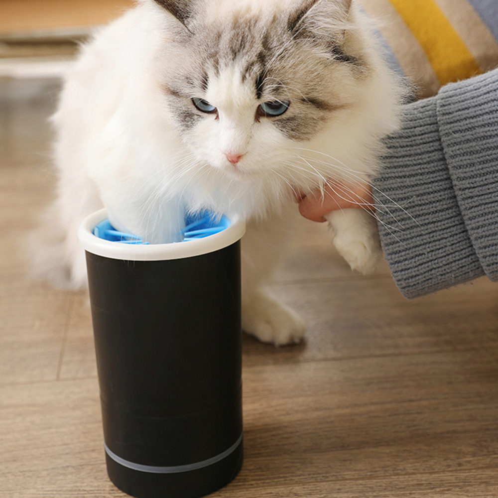 Automatic Dog Paw Washer | USB Rechargeable with Rotating Silicone Bristles | Removes Mud and Dirt in Just Minutes
