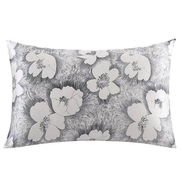 Bedside Pillowcase Mulberry Hypoallergenic with Envelope Closure