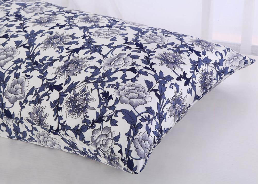 Bedside Pillowcase Mulberry Hypoallergenic with Envelope Closure
