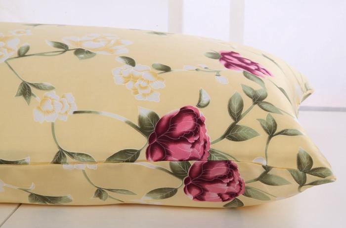 Bedside Pillowcase Mulberry Hypoallergenic with Envelope Closure