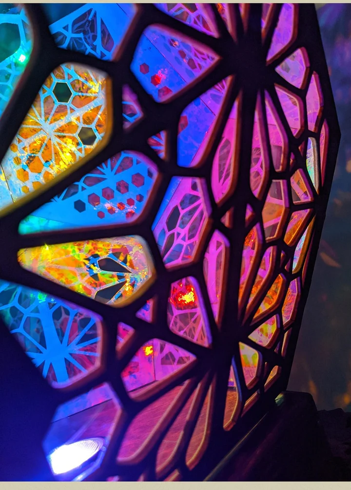Bohemian Stained Glass Projection Lamp Wood | Moroccan Turkish Pattern Design | USB Powered Colour-Changing Night Light