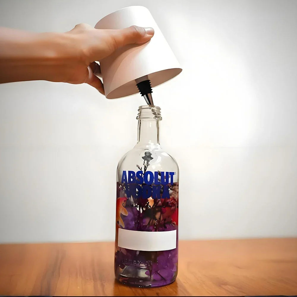 Bottle Lamp Converter LED Topper 10.5 x 14.5 cm | 12 Colours, Dimmable | USB-C Rechargeable, 18–24 Hour Battery