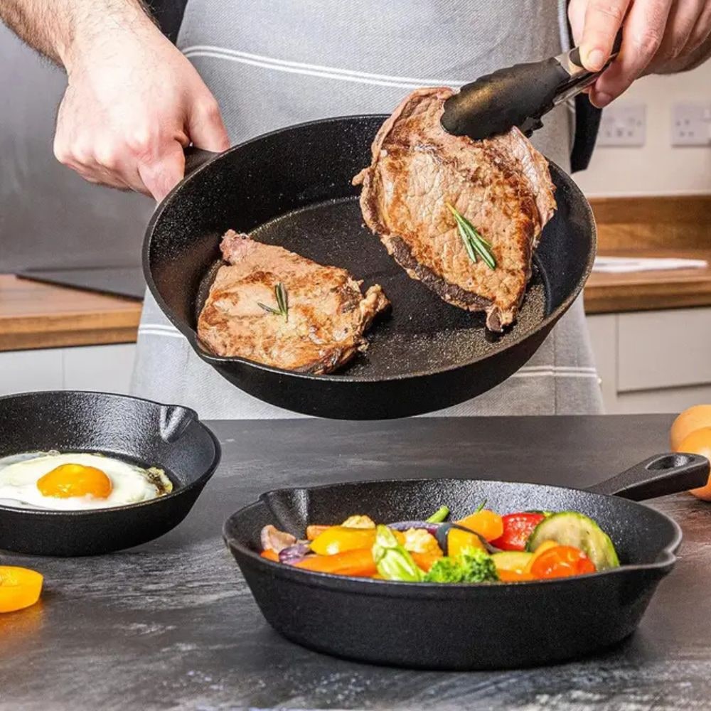 Cast Iron Pan Round Induction Compatible Textured with Two Pouring Spouts