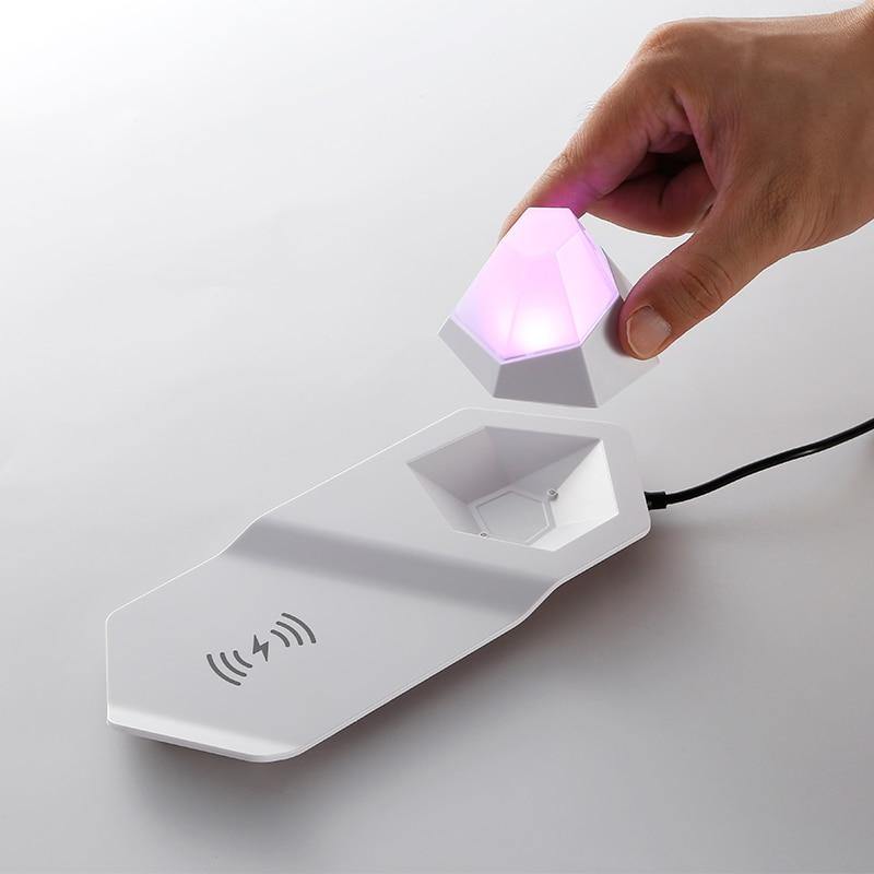 Diamond LED Night Light Wireless Charger | 10W Fast Charging | RGB Colour Changing, Magnetic, USB-C Rechargeable