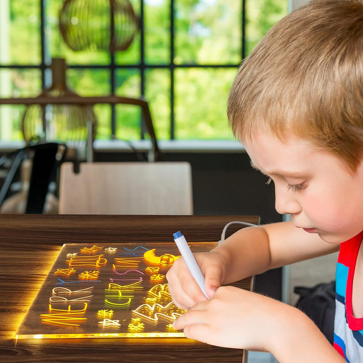 DoodleGlow Drawing Pad | Clear Lit Panel And Seven Pens