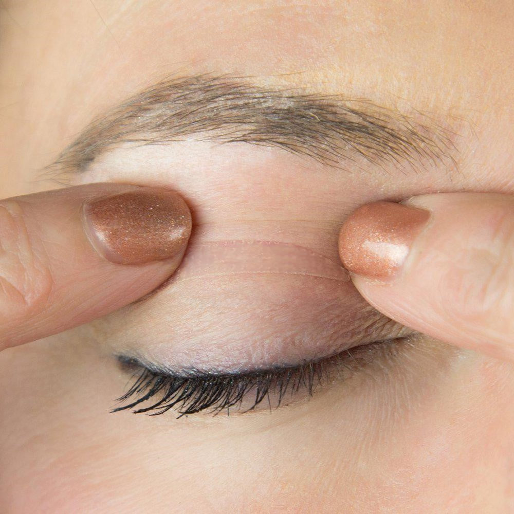 Eyelid Lift Tape 100 Strips | Invisible, Latex-Free & Hypoallergenic | Reusable Up To 50 Times, No Surgery Needed