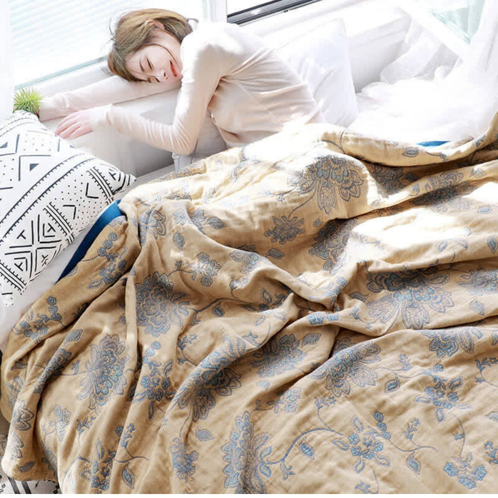 Floral Jacquard Blanket | Lightweight All-Season Throw | Breathable, Machine Washable Cover for Bed, Sofa or Lounge