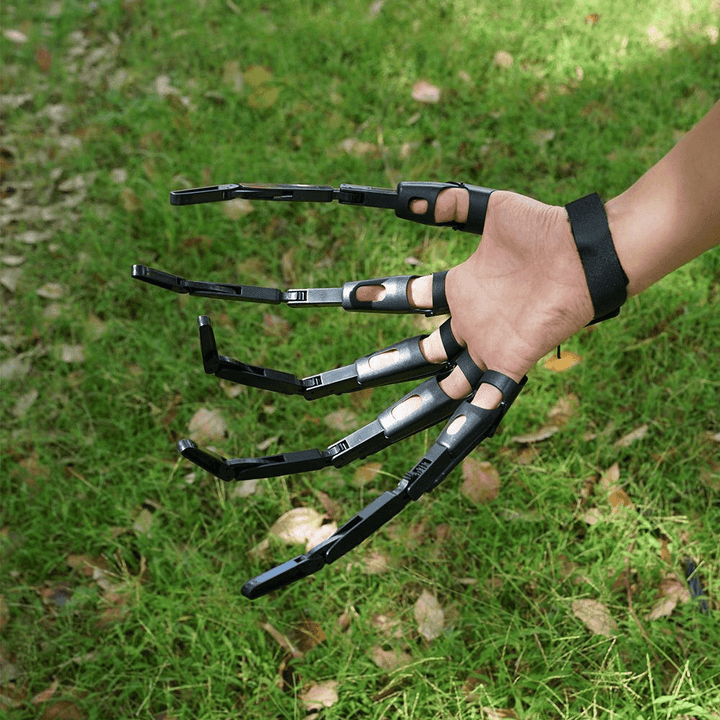 Halloween Articulated Finger Extensions | 3D Printed Scary Design | Velcro Fasten Universal Fit for Women&