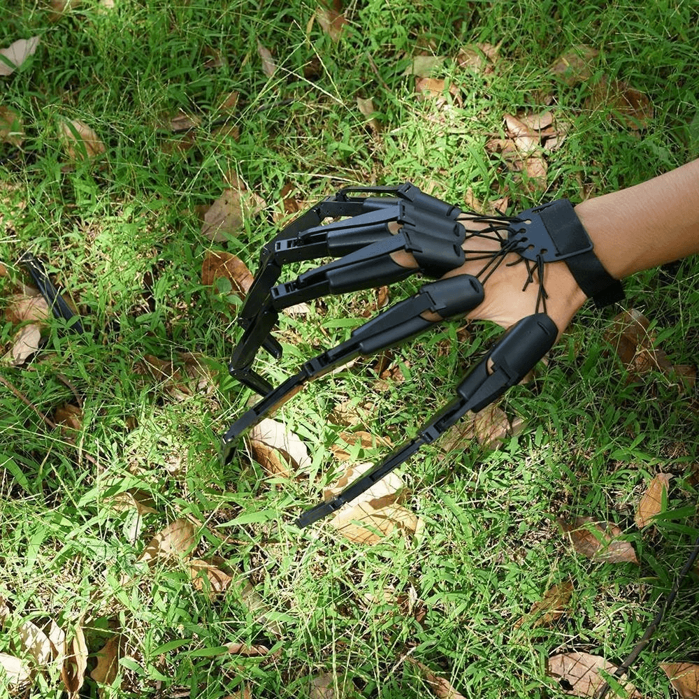 Halloween Articulated Finger Extensions | 3D Printed Scary Design | Velcro Fasten Universal Fit for Women's Costumes