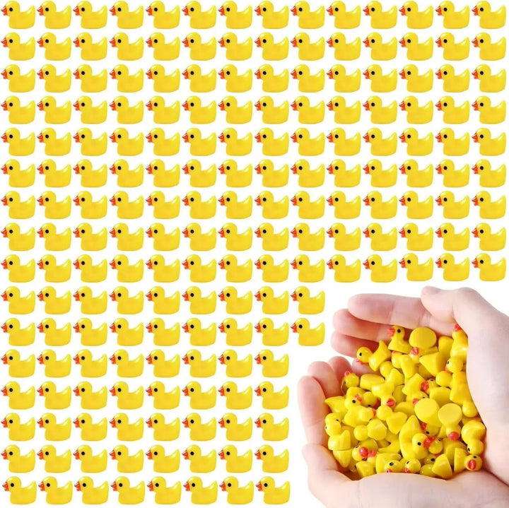 Mini Alien Duck Figurines Resin | 50-Piece Set for Party Favours &amp; Desk Décor | Sci-Fi Style Halloween Accents