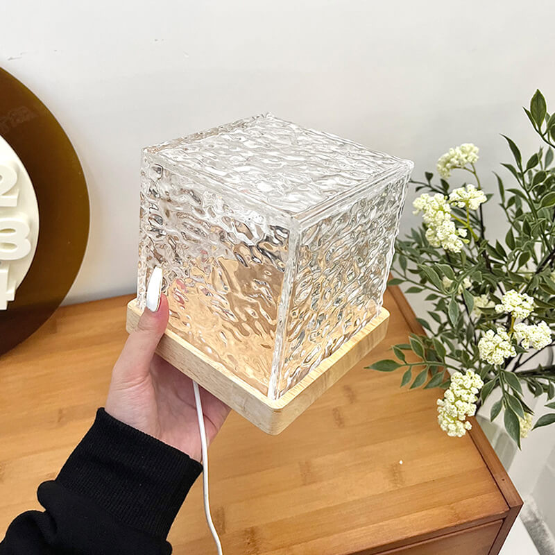 Northern Lights Projector Lamp | 16 Colour-Changing LED Modes with Remote | USB or Plug-In Power, Acrylic Dome