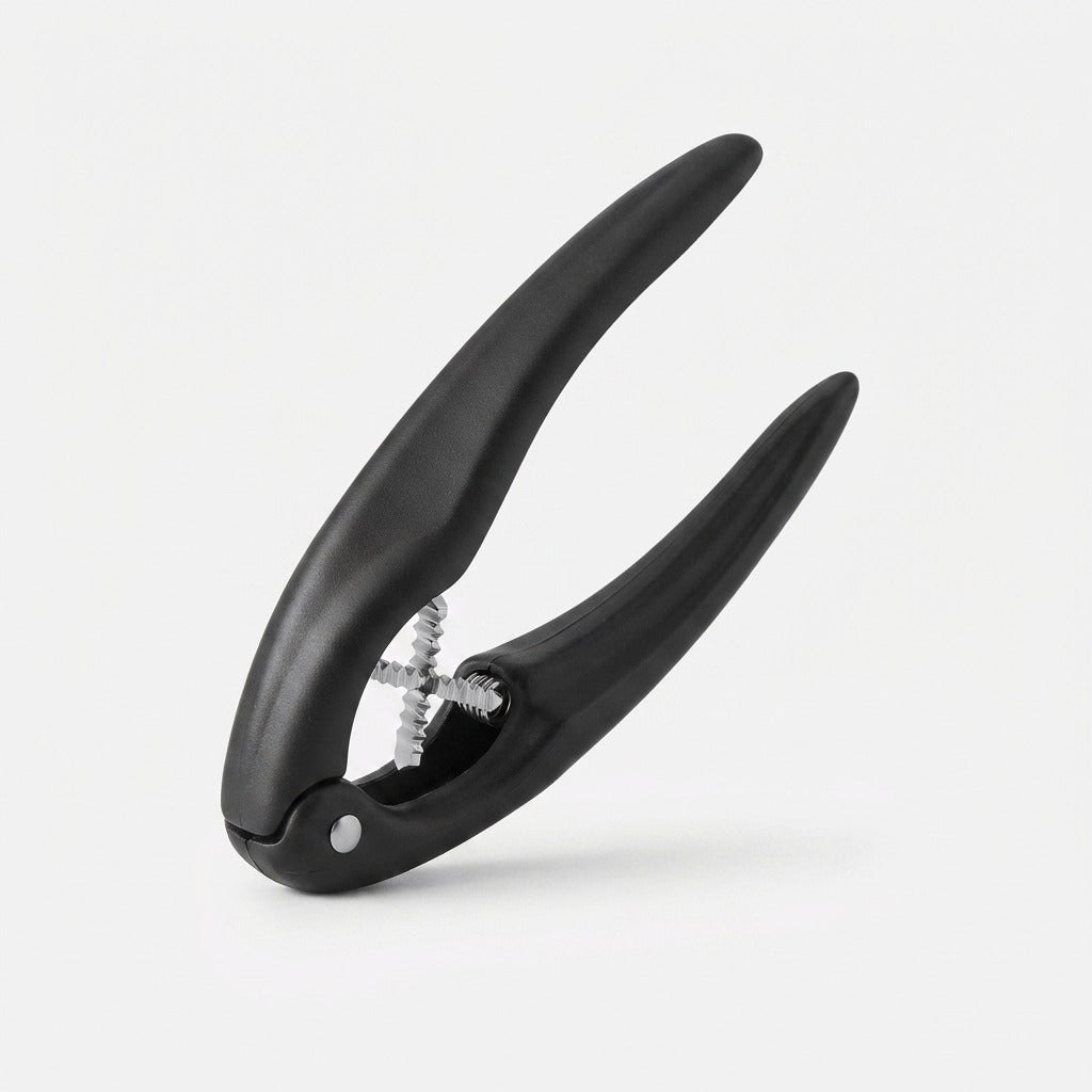 Nut Sheller Stainless Steel Ergonomic ABS Non-Slip with Zigzag Grip