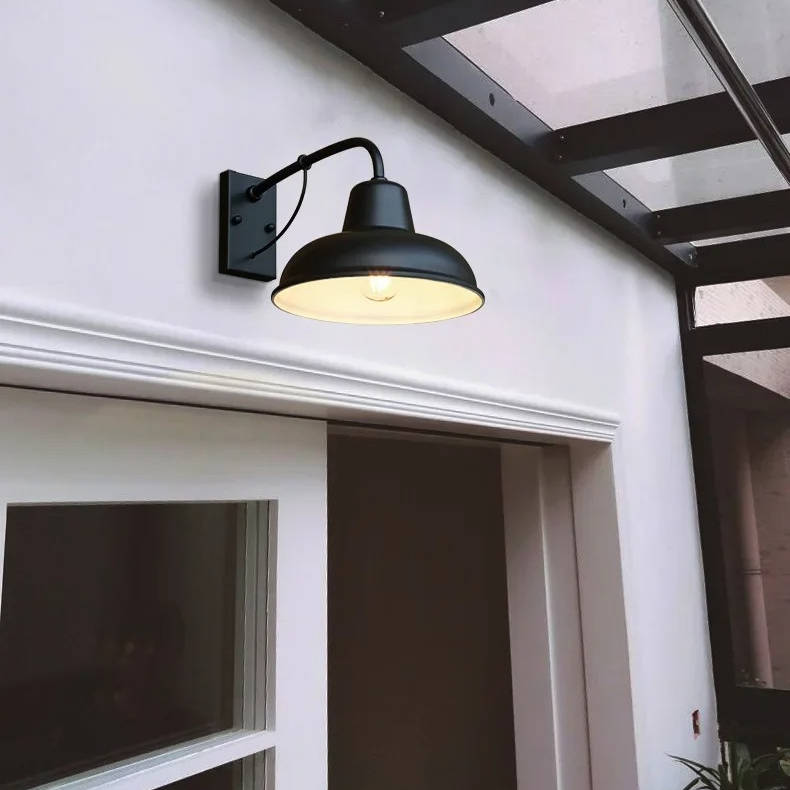 Outdoor Barn Wall Light | Thick Metal Arm, E26/E27 Bulb Socket | Weatherproof Seal, Dust Resistant, Wall Mount