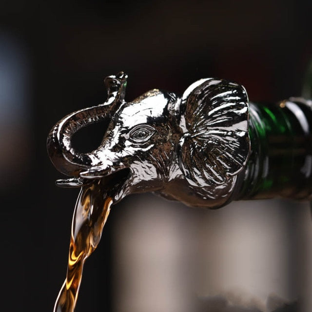 Red Wine Pourer | Sculpted Animal Head Bottle Spout
