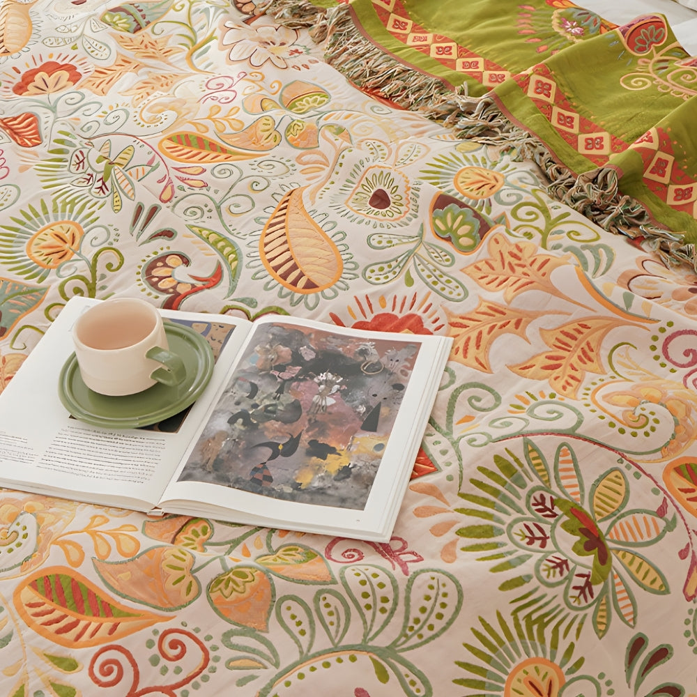 Reversible Throw Blanket 150x200cm &amp; 200x230cm | Autumn Leaf Pattern, Tasseled Edges | Two Looks, One Washable Blanket