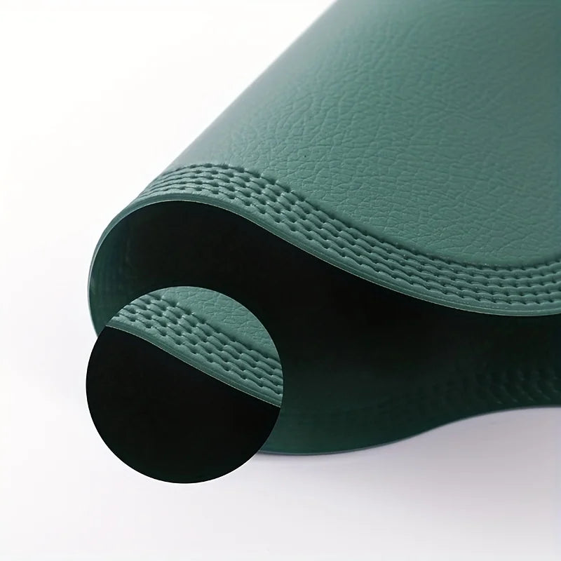 Round Placemats | Scalloped Edge, Punched Border Detail