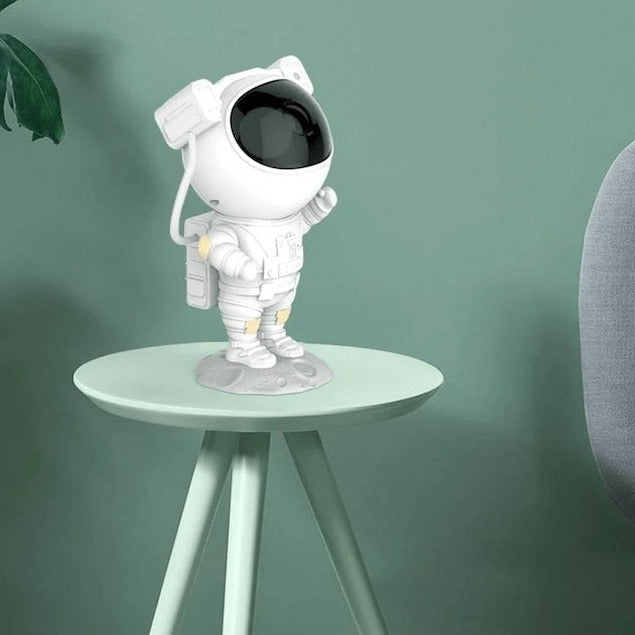 Star Projector with Astronaut Design | 8 Colour Modes, Remote Control & Auto Timer | USB Powered, Rotatable Helmet