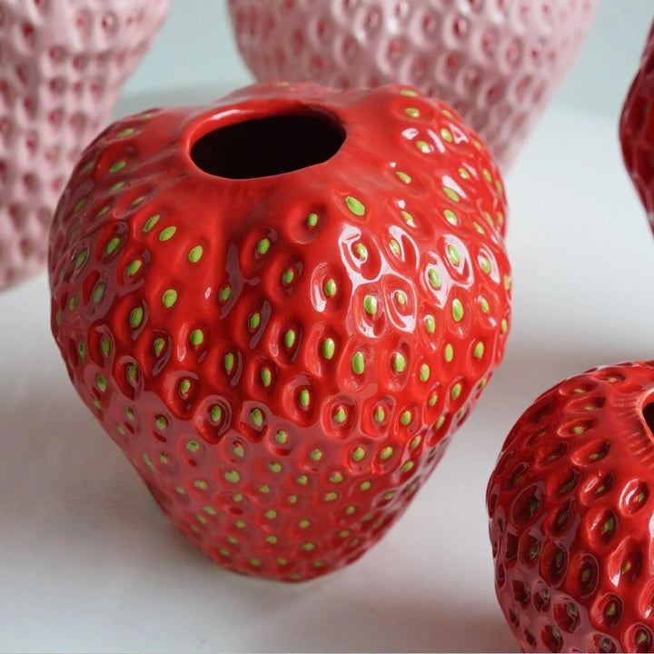 Strawberry Vase | Dimpled Seed Texture, Wide Open Top