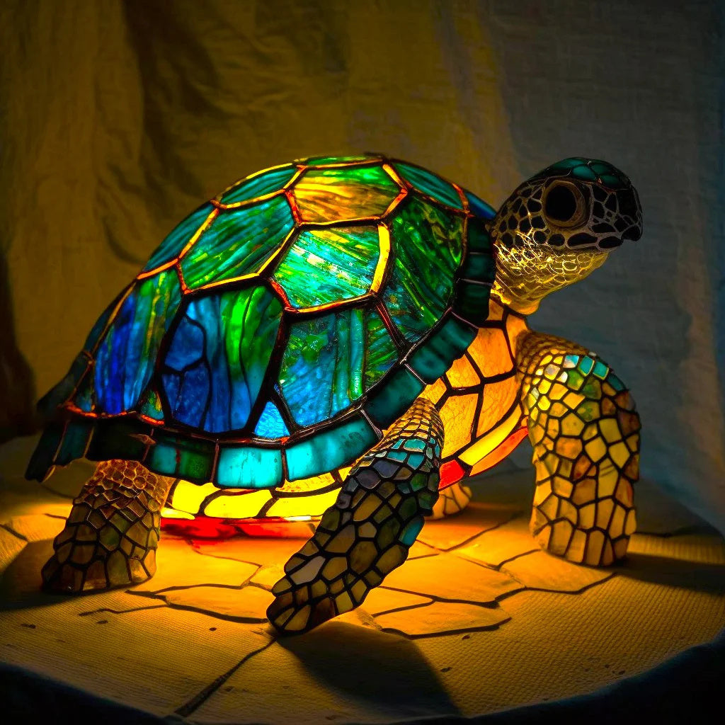 Table Animal Lamp | Faceted Wolf Head, Warm Inner Glow